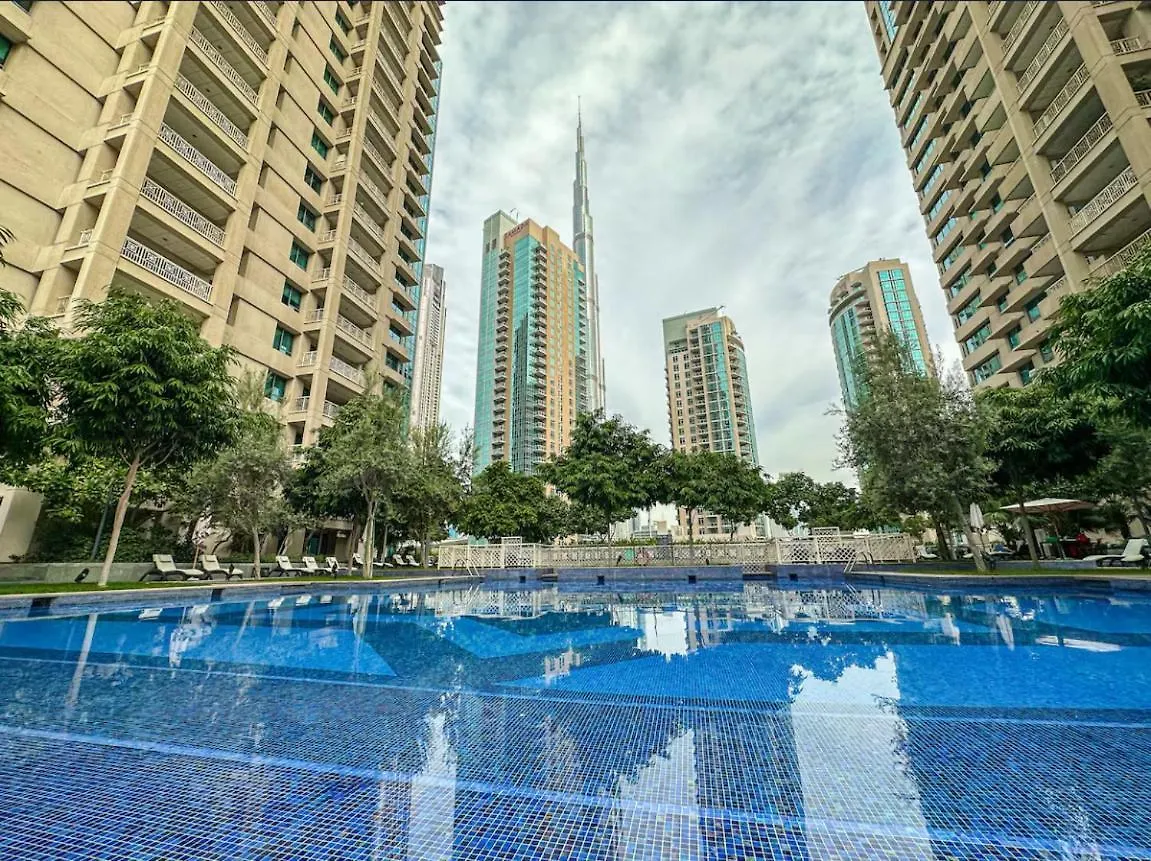 Lavish 2 Bedroom I Burj Khalifa & Fountain Views I Free Gym, Pool, Parking, Wi-Fi And Ps5 I By Skyline Serenity Dubai Appartamento