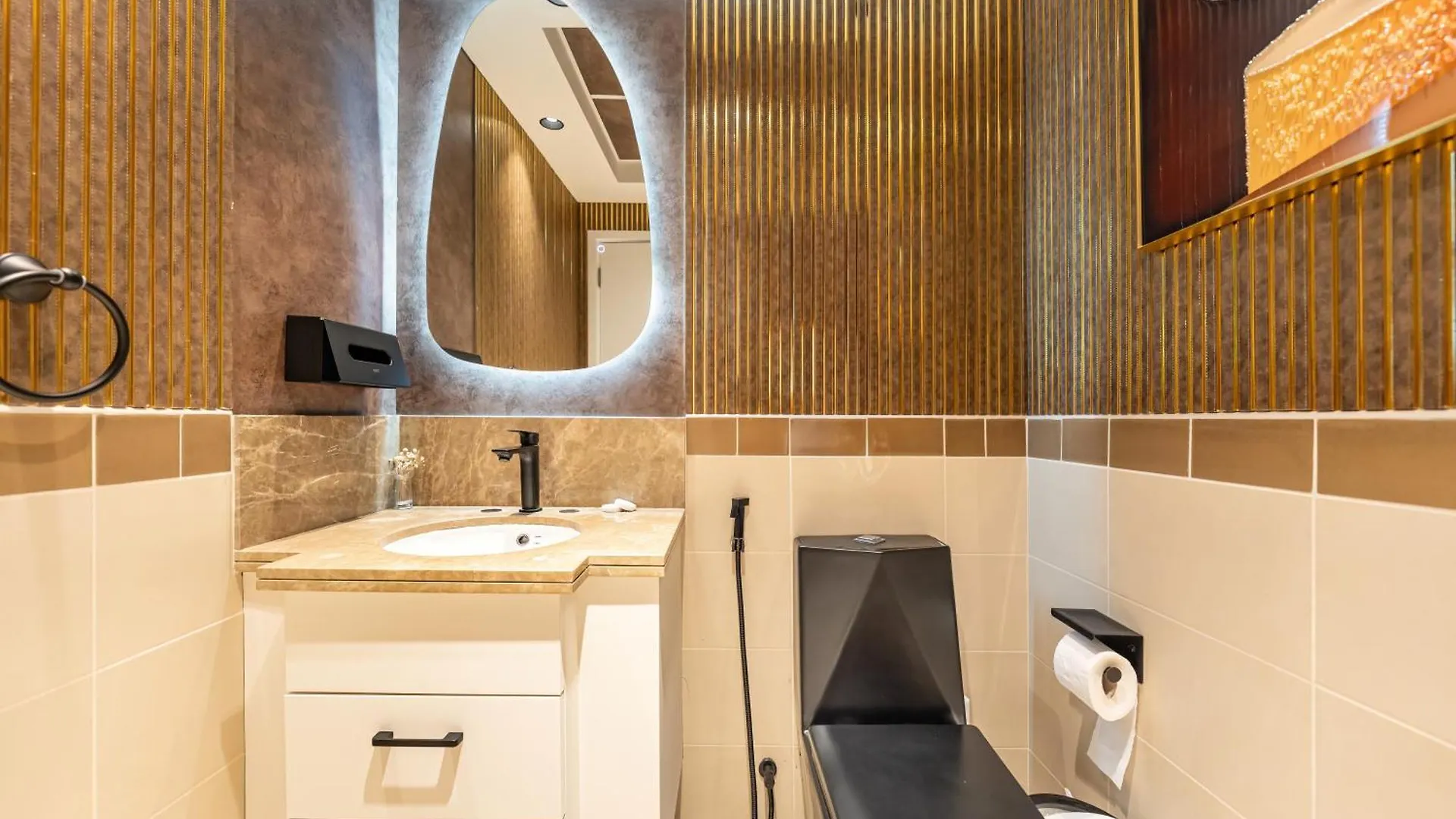 Appartamento Lavish 2 Bedroom I Burj Khalifa & Fountain Views I Free Gym, Pool, Parking, Wi-Fi And Ps5 I By Skyline Serenity Dubai